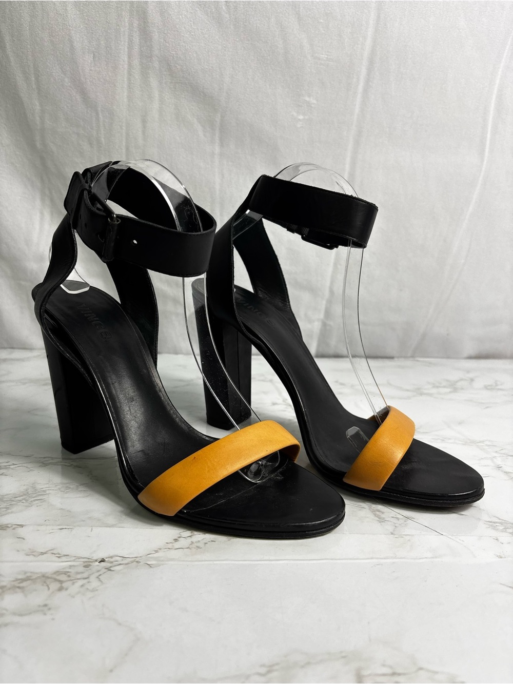 VINCE Alexa Leather ankle strap sandals in black and tan colorblock size 10